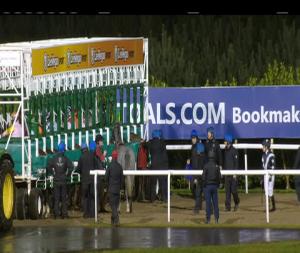 Video preview image for Dundalk 20:00 - Horseware Ireland Handicap (Div 1)