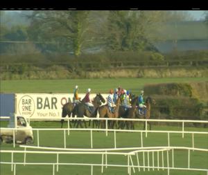 Video preview image for Fairyhouse 15:15 - Boylesports €500,000 Irish Grand National April 2nd Handicap Chase 