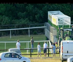 Video preview image for Bellewstown 20:00 - Gabriel Howard Memorial Handicap