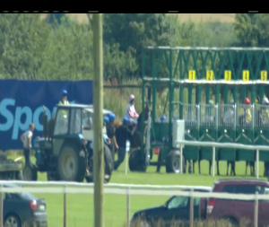 Video preview image for Fairyhouse 15:25 - Dublin's Q102 Handicap 