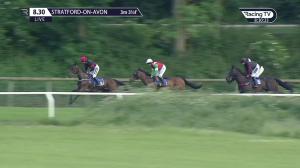 Video preview image for Stratford-on-Avon 20:30 - Priority Sports Marketing Solutions Handicap Chase (3)