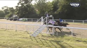 Video preview image for Chelmsford City 19:05 - Irish Lotto At totesport.com Fillies' Handicap (2)