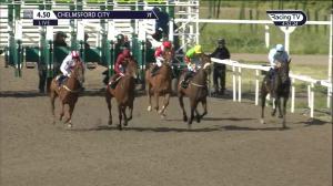 Video preview image for Chelmsford City 16:50 - Bill Bright Memorial Fillies' Handicap (2)