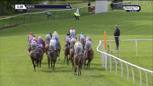 Video preview image for Perth 17:30 - Strathearn Standard Open National Hunt Flat (4)