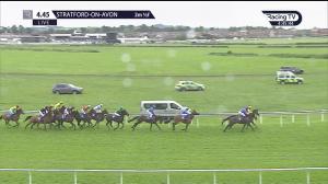 Video preview image for Stratford-on-Avon 16:45 - Like Racing TV On Facebook Handicap Hurdle (4)