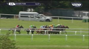 Video preview image for Sandown Park 15:45 - Join Racing TV Now Handicap (3)