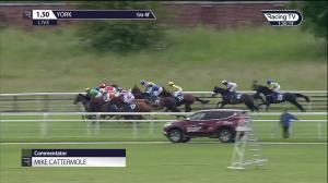 Video preview image for York 13:50 - Queen Mother's Cup Handicap (Lady Amateur Riders) (3)