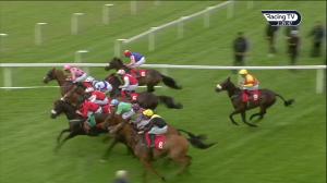 Video preview image for Sandown Park 14:35 - randox.com Handicap (Qualifier) (4)