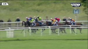 Video preview image for York 15:00 - Sky Bet Race To The Ebor Grand Cup Stakes (Listed) (1)