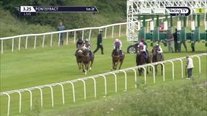 Video preview image for Pontefract 15:25 - Mam & Dad Reunited Love Team Wood Handicap (3)