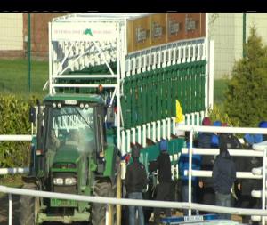 Video preview image for Dundalk 19:00 - Irish Stallion Farms European Breeders Fund Maiden 