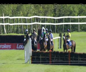 Video preview image for Killarney 17:40 - Kelly Brothers Sliabh Luachra Hurdle 