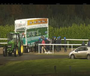 Video preview image for Dundalk 17:25 - Irish Stallion Farms European Breeders Fund Fillies Maiden