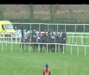 Video preview image for Fairyhouse 16:20 - Easter Festival 2019 Handicap Hurdle 