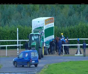 Video preview image for Dundalk 18:30 - Irish Stallion Farms European Breeders Fund Fillies Maiden (Div 2)