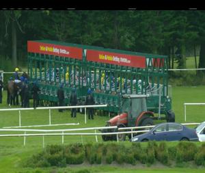 Video preview image for Gowran Park 17:30 - Live Music After Racing Maiden