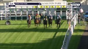 Video preview image for Hamilton Park 18:35 - Bb Foodservice EBF Maiden Stakes (Qualifier) (4)
