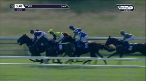 Video preview image for York 17:40 - Sun Racing Android App Visit sunracing.co.uk Apprentice Handicap (3)