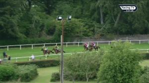 Video preview image for Bellewstown 18:50 - Byrne Marquees Hilltown Hurdle