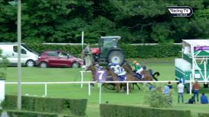 Video preview image for Leopardstown 17:50 - Irish Stallion Farms European Breeders Fund Fillies Maiden 