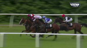 Video preview image for Newbury 20:20 - Bombay Sapphire Handicap (5)
