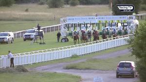 Video preview image for Epsom Downs 20:40 - Christmas Parties At Epsom Downs Handicap (4)