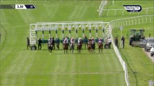 Video preview image for Catterick Bridge 15:30 - 5th Regiment Royal Artillery Handicap (4)