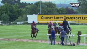 Video preview image for Killarney 16:25 - Dawn Milk Run Handicap Hurdle