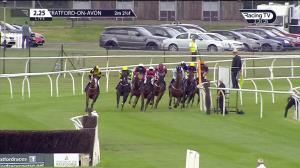 Video preview image for Stratford-on-Avon 14:25 - Allan Atkinson Memorial Mares' Handicap Hurdle (4)