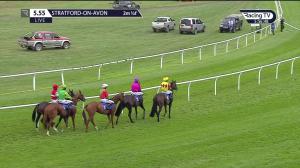 Video preview image for Stratford-on-Avon 17:55 - Touch Fm Standard Open National Hunt Flat (4)