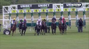 Video preview image for Newmarket 17:35 - 32Red Fillies' Handicap (Qualifier) (5)