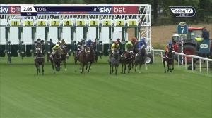 Video preview image for York 14:05 - Sky Bet 'Get Knotted' Handicap (3)