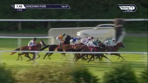 Video preview image for Sandown Park 19:45 - Follow @racingtv On Twitter Fillies' Handicap (5)