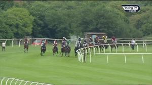 Video preview image for Stratford-on-Avon 17:00 - Every Race Live On Racing TV Novices' Handicap Hurdle (5)