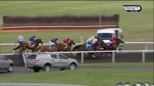 Video preview image for Kempton Park 15:15 - Matchbook/British Stallion Studs EBF Maiden Fillies' Stakes (4)