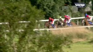Video preview image for Pontefract 16:20 - tiesplanet.com - Ladies Love Guys In Ties Handicap (3)