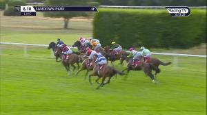 Video preview image for Sandown Park 18:10 - Slug and Lettuce Christmas Party EBF Maiden Stakes (4)