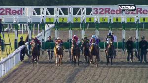 Video preview image for Kempton Park 18:45 - 32Red On The App Store Fillies' Handicap (4)