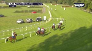 Video preview image for Stratford-on-Avon 17:40 - Andy Townsend Memorial Standard Open National Hunt Flat (5)