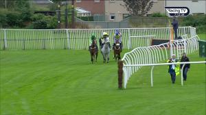 Video preview image for Kelso 19:10 - William Hill Bookmakers Conditional Jockeys' Handicap Hurdle (Qualifier) (4)