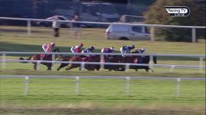 Video preview image for Sandown Park 17:35 - Hwfa Williams Handicap (4)