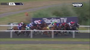 Video preview image for Kempton Park 18:00 - Bet At racingtv.com Nursery Handicap (6)