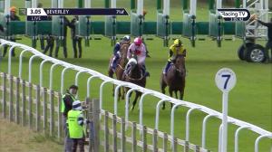 Video preview image for Beverley 15:05 - Beverley Annual Badgeholders EBF Novice Auction Stakes (5)