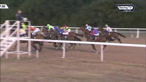 Video preview image for Chelmsford City 19:00 - Seabro Scaffolding 'Not Afraid Of Heights' Novice Stakes (4)
