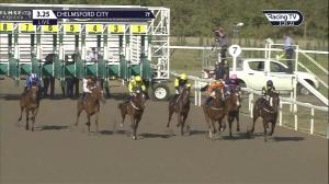 Video preview image for Chelmsford City 15:25 - Bet Totequadpot At totesport.com Handicap (2)
