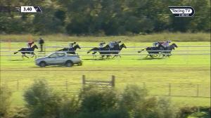 Video preview image for Huntingdon 15:40 - Download The Mansionbet App Handicap Hurdle (5) (Div 1)