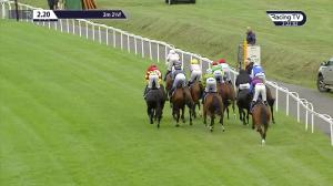 Video preview image for Exeter 14:20 - Join Racing TV Now Conditional Jockeys' Handicap Hurdle (4)