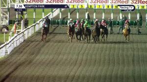 Video preview image for Kempton Park 19:30 - 32Red On The App Store Handicap (5)