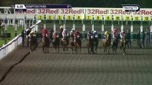 Video preview image for Kempton Park 18:30 - 32Red On The App Store Handicap (5) (Div 1)