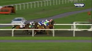 Video preview image for Kempton Park 18:10 - 32red.com Nursery Handicap (4)